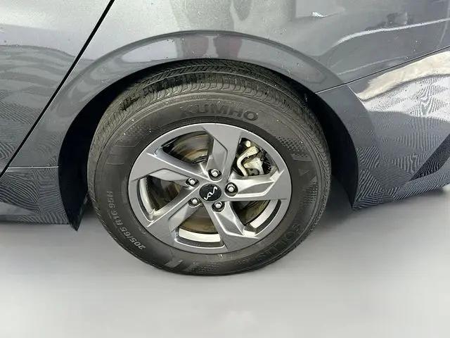 2023 Kia K5 LXS