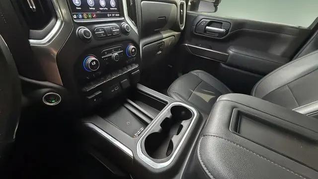 2022 Chevrolet Silverado 2500HD 4WD Crew Cab Standard Bed LTZ