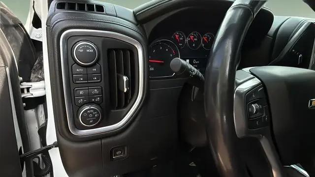 2022 Chevrolet Silverado 2500HD 4WD Crew Cab Standard Bed LTZ