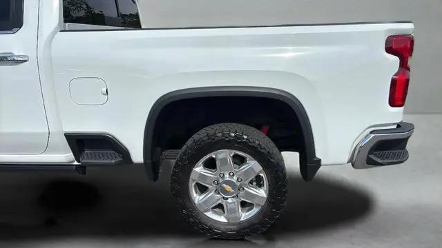 2022 Chevrolet Silverado 2500HD 4WD Crew Cab Standard Bed LTZ