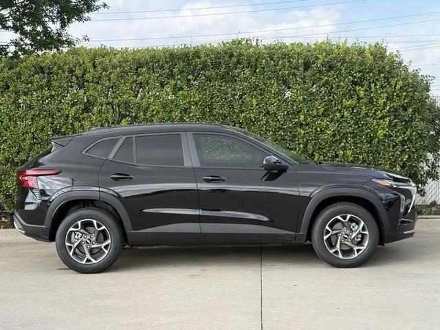 2026 Chevrolet Trax FWD LT