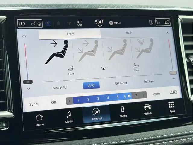 2026 Chrysler Pacifica Select