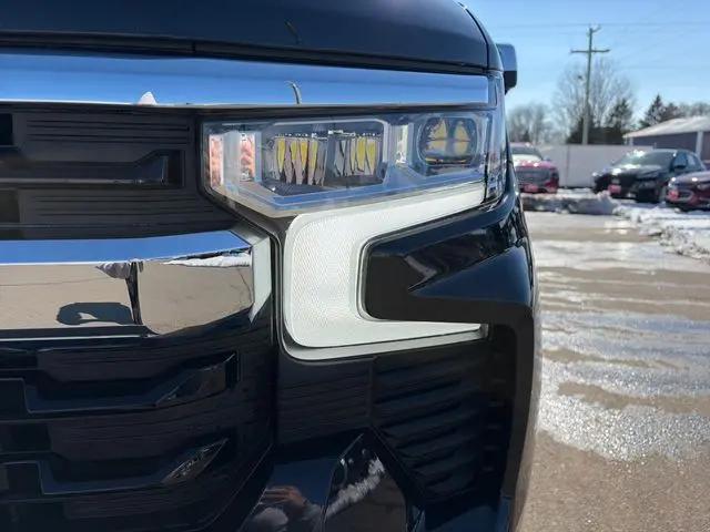 2023 Chevrolet Silverado 1500 4WD Crew Cab Standard Bed LT