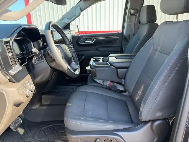 2023 Chevrolet Silverado 1500 4WD Crew Cab Standard Bed LT