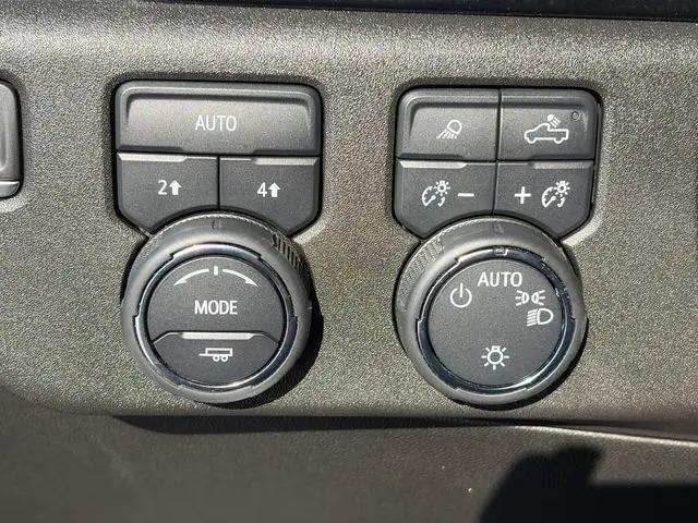 2023 Chevrolet Silverado 1500 4WD Crew Cab Standard Bed LT