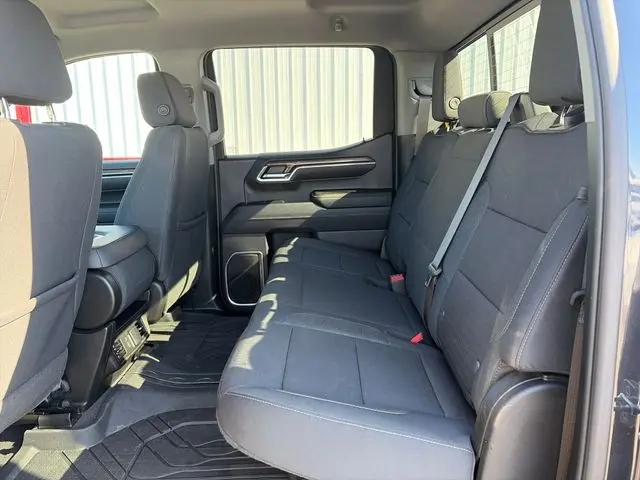 2023 Chevrolet Silverado 1500 4WD Crew Cab Standard Bed LT