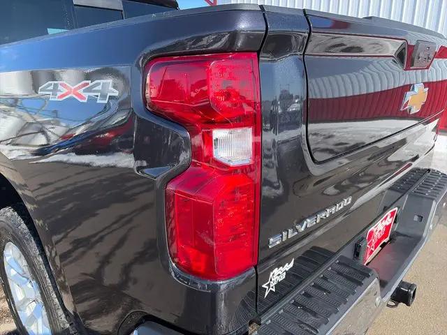 2023 Chevrolet Silverado 1500 4WD Crew Cab Standard Bed LT