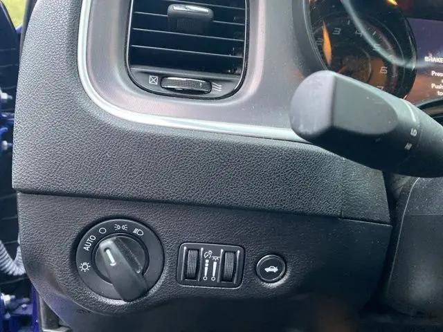 2021 Dodge Charger SXT RWD