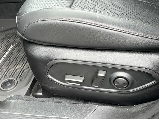 2026 Jeep Cherokee Overland 4x4