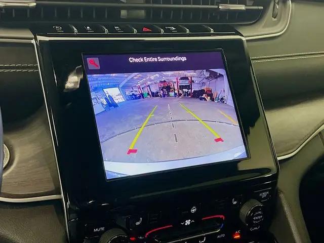 2022 Jeep Grand Cherokee L Limited 4x4