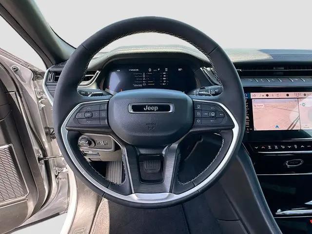 2026 Jeep Grand Cherokee Limited 4x2