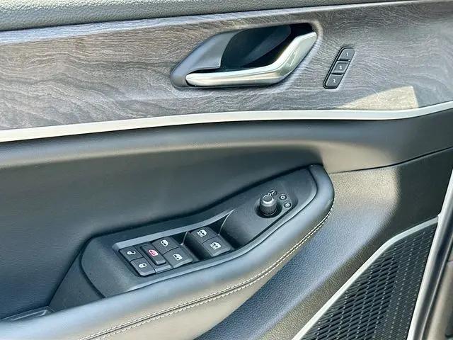 2026 Jeep Grand Cherokee Limited 4x2