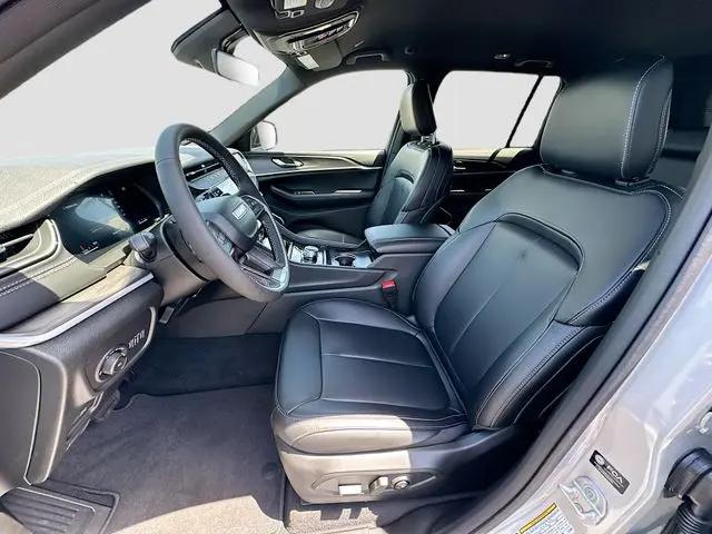 2026 Jeep Grand Cherokee Limited 4x2