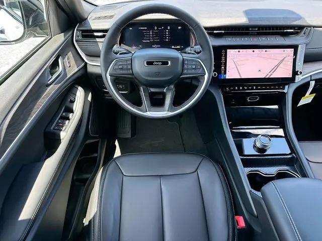 2026 Jeep Grand Cherokee Limited 4x2