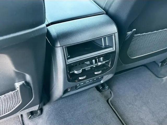 2026 Jeep Grand Cherokee Limited 4x2