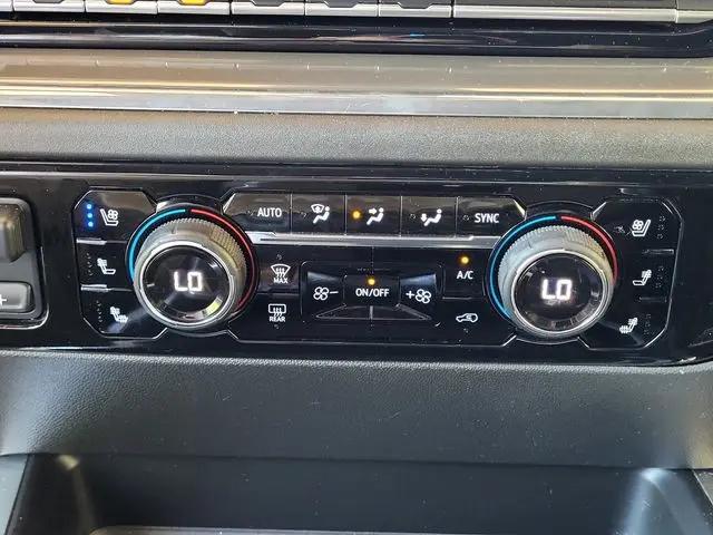2024 Chevrolet Silverado 3500HD 4WD Crew Cab Long Bed High Country