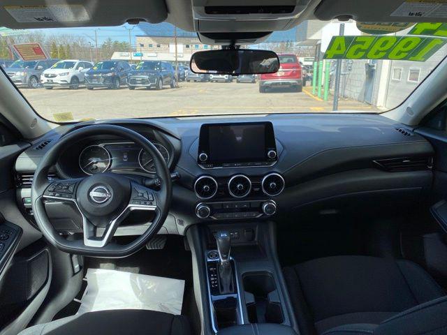 2024 Nissan Sentra SV Xtronic CVT