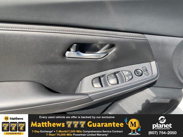 2024 Nissan Sentra SV Xtronic CVT