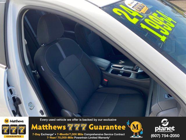 2024 Nissan Sentra SV Xtronic CVT