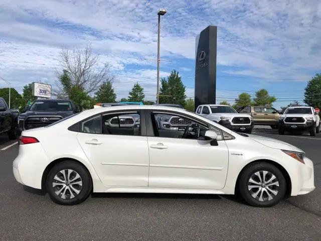 2020 Toyota Corolla Hybrid LE