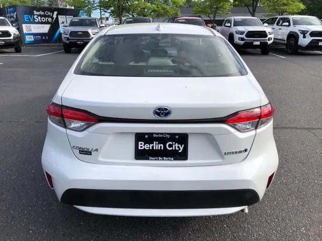 2020 Toyota Corolla Hybrid LE