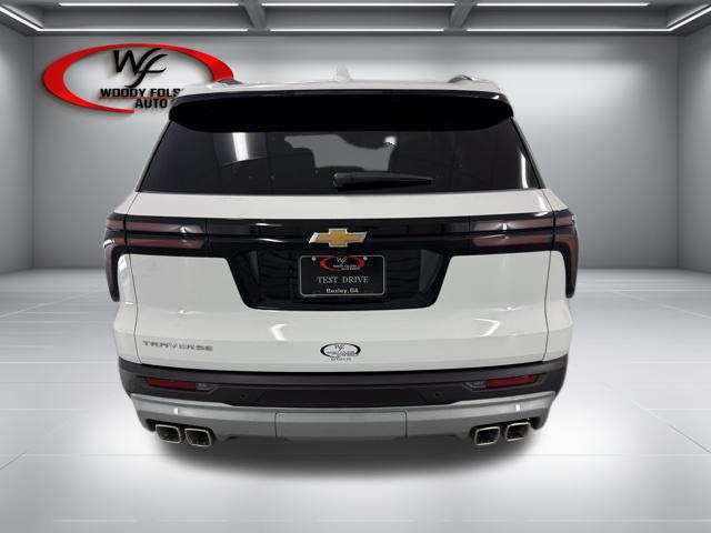 2026 Chevrolet Traverse FWD LT