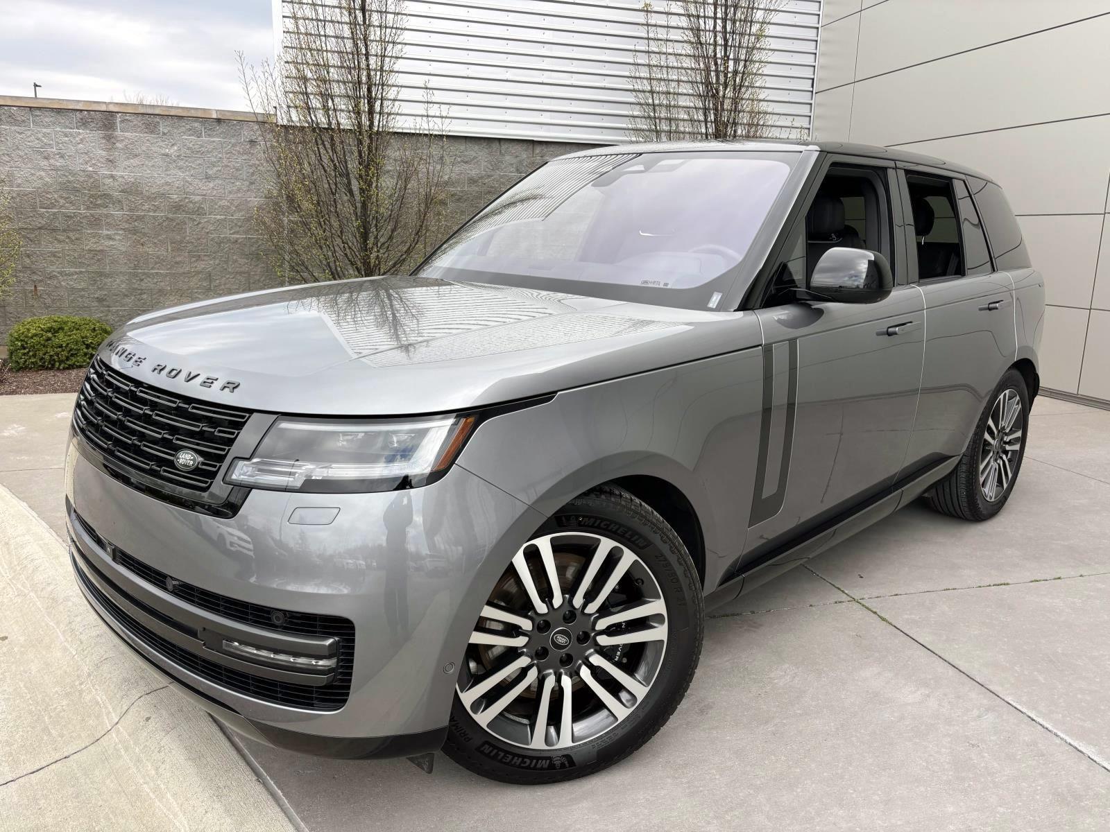 Eiger Gray Metallic 2023 Land Rover Range Rover P530 SE AWD SUV / Crossover All-Wheel Drive 8-Speed Automatic