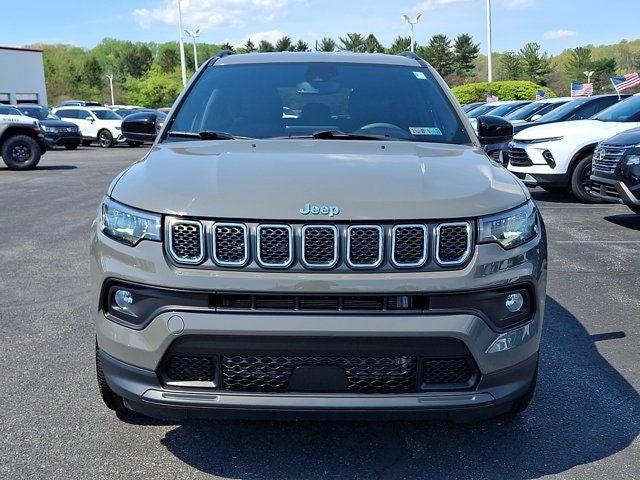 2023 Jeep Compass Latitude Lux FWD