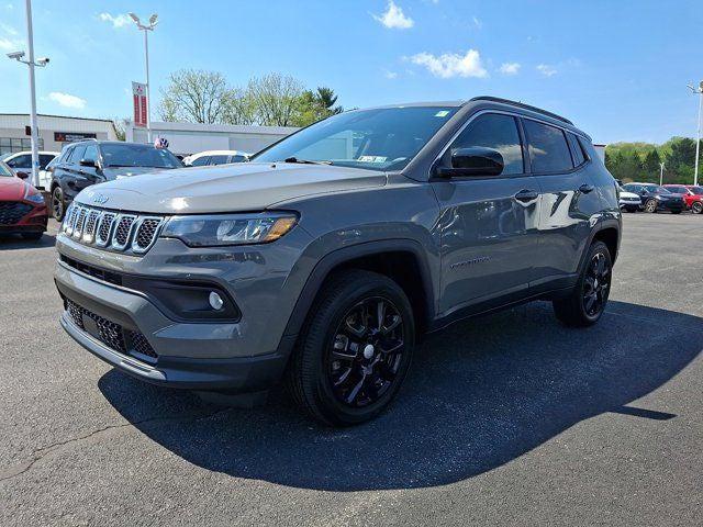 2023 Jeep Compass Latitude Lux FWD