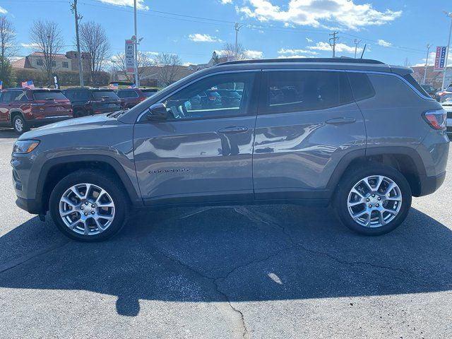 2023 Jeep Compass Latitude Lux FWD