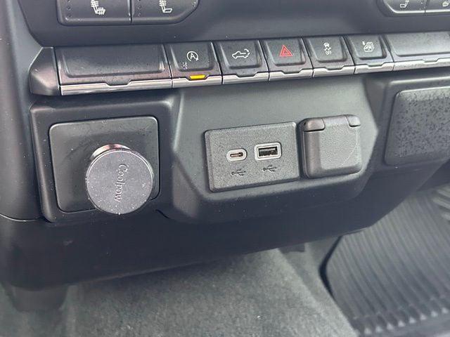 2020 Chevrolet Silverado 1500 2WD Crew Cab Short Bed RST