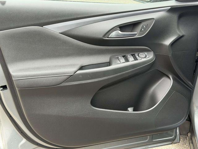 2026 Buick NV Preferred FWD