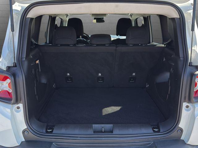 2023 Jeep Renegade Latitude 4x4