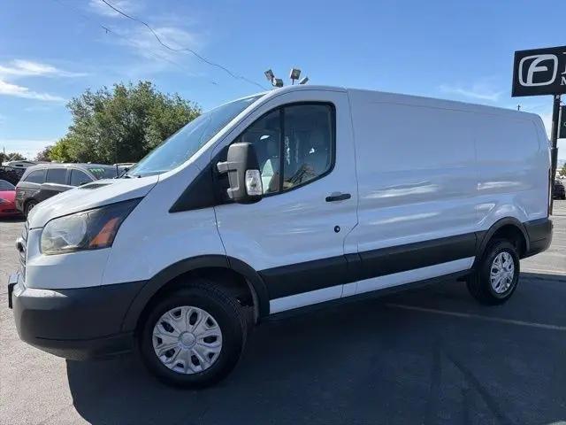 2017 Ford Transit Base