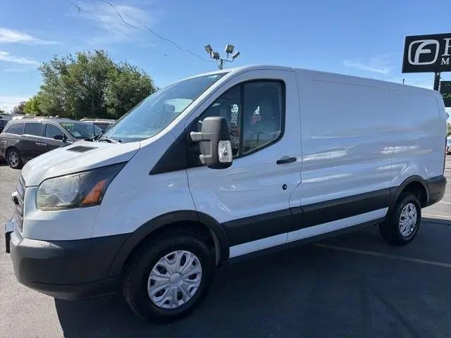 2017 Ford Transit Base