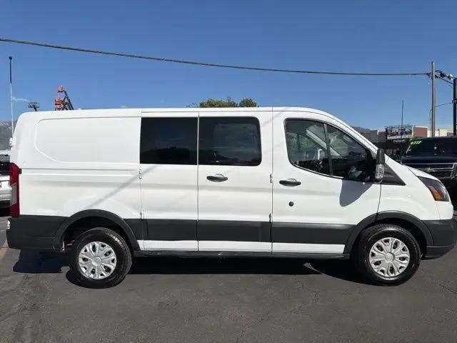 2017 Ford Transit Base