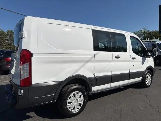 2017 Ford Transit Base