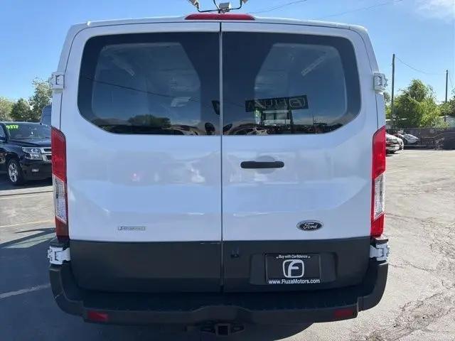 2017 Ford Transit Base