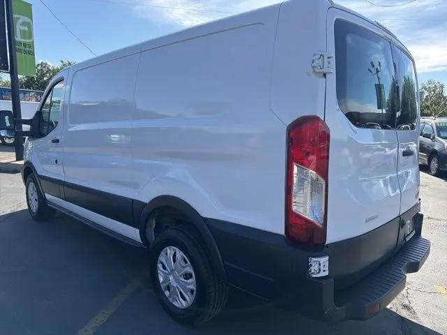 2017 Ford Transit Base