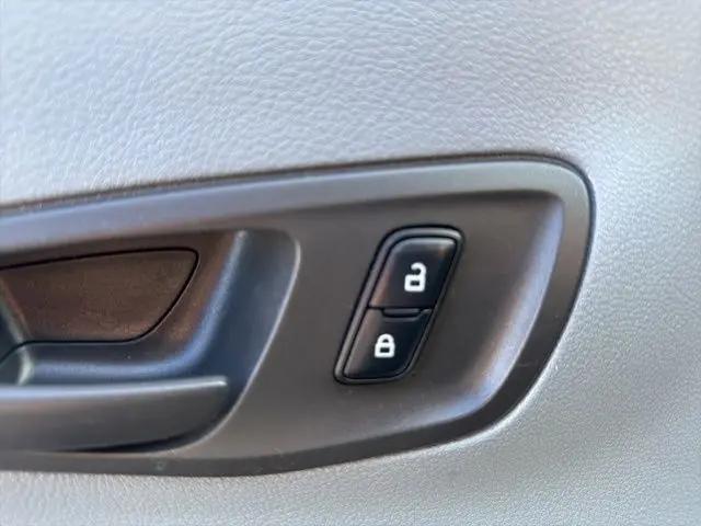 2017 Ford Transit Base