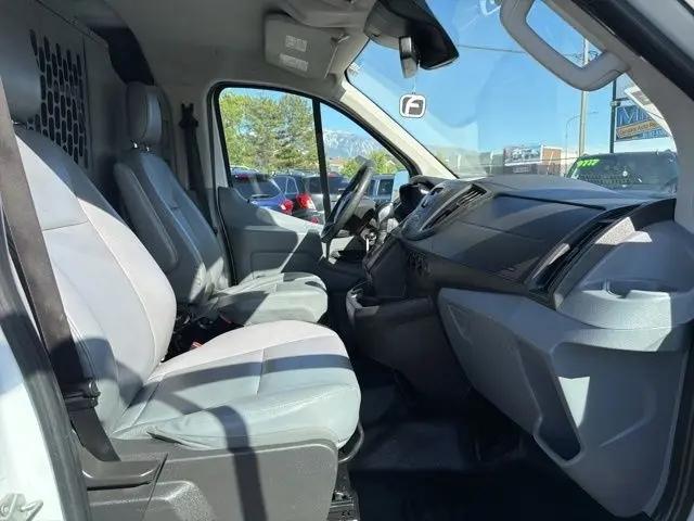 2017 Ford Transit Base