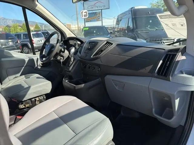 2017 Ford Transit Base