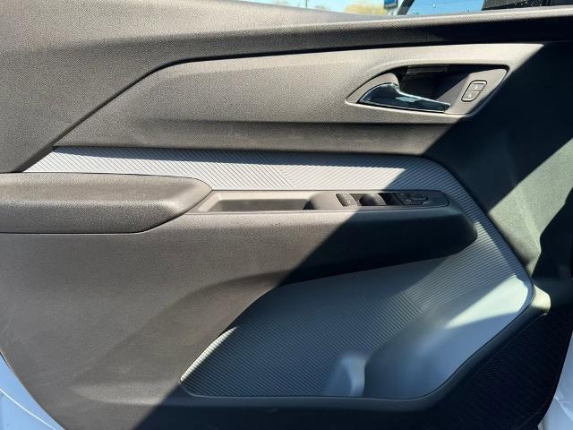2027 Chevrolet Bolt LT FWD