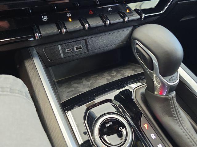 2023 Chevrolet Colorado 4WD Crew Cab Short Box LT