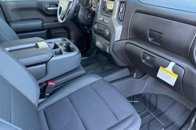 2026 Chevrolet Silverado 1500 4WD Double Cab Standard Bed Custom