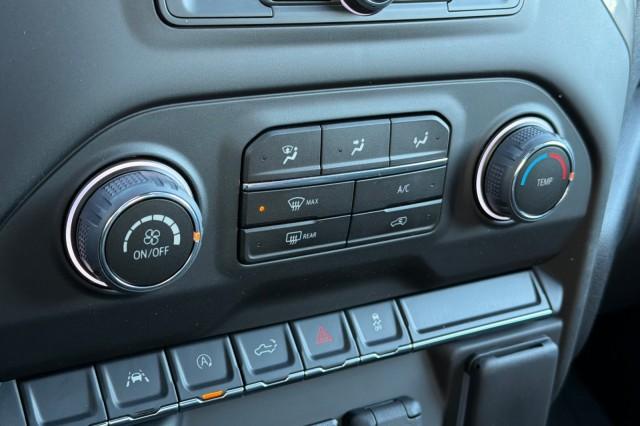 2026 Chevrolet Silverado 1500 4WD Double Cab Standard Bed Custom