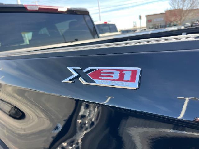 2023 GMC Sierra 1500 4WD Crew Cab Short Box SLT