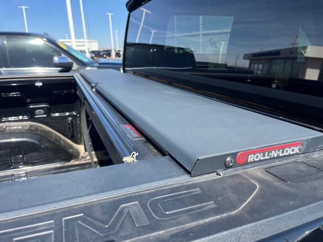 2023 GMC Sierra 1500 4WD Crew Cab Short Box SLT