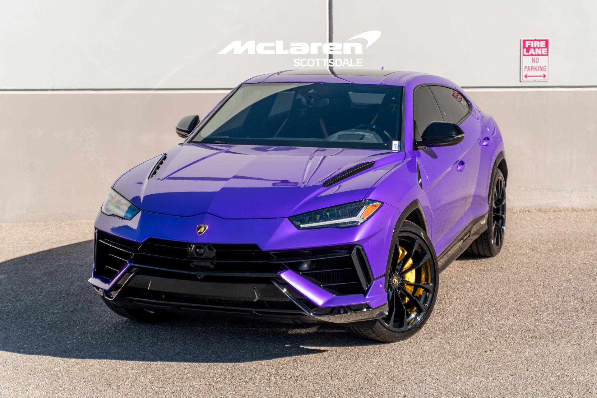 /2023 Lamborghini Urus
