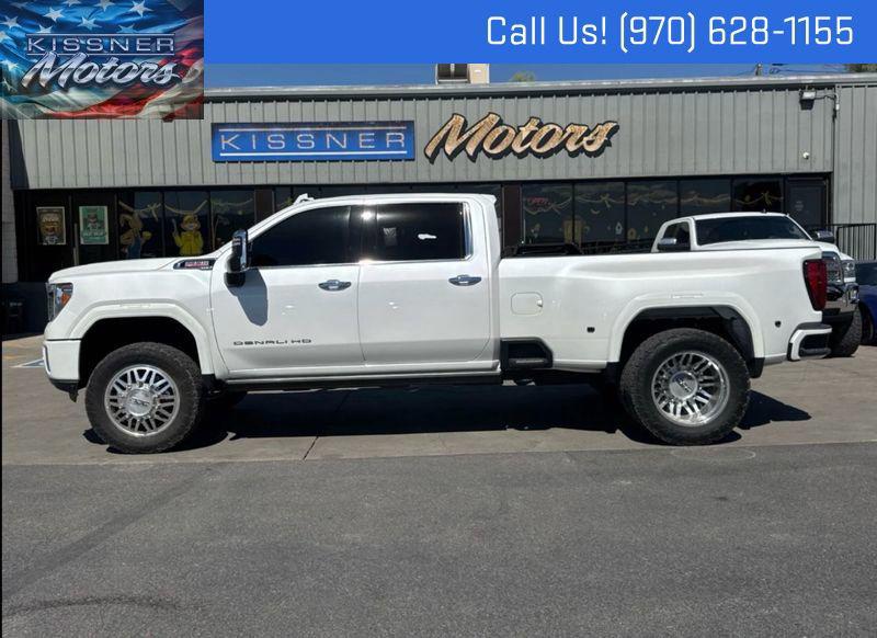 2023 GMC Sierra 4WD Crew Cab Long Box DRW Denali's photo